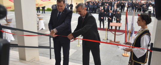 Dodik i Sakan otvorili novu zgradu opštine