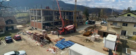 Betonirana ploča iznad drugog sprata nove zgrade Opštinske uprave