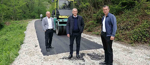 Asfaltirane dionice puta u Garićima i Koloni